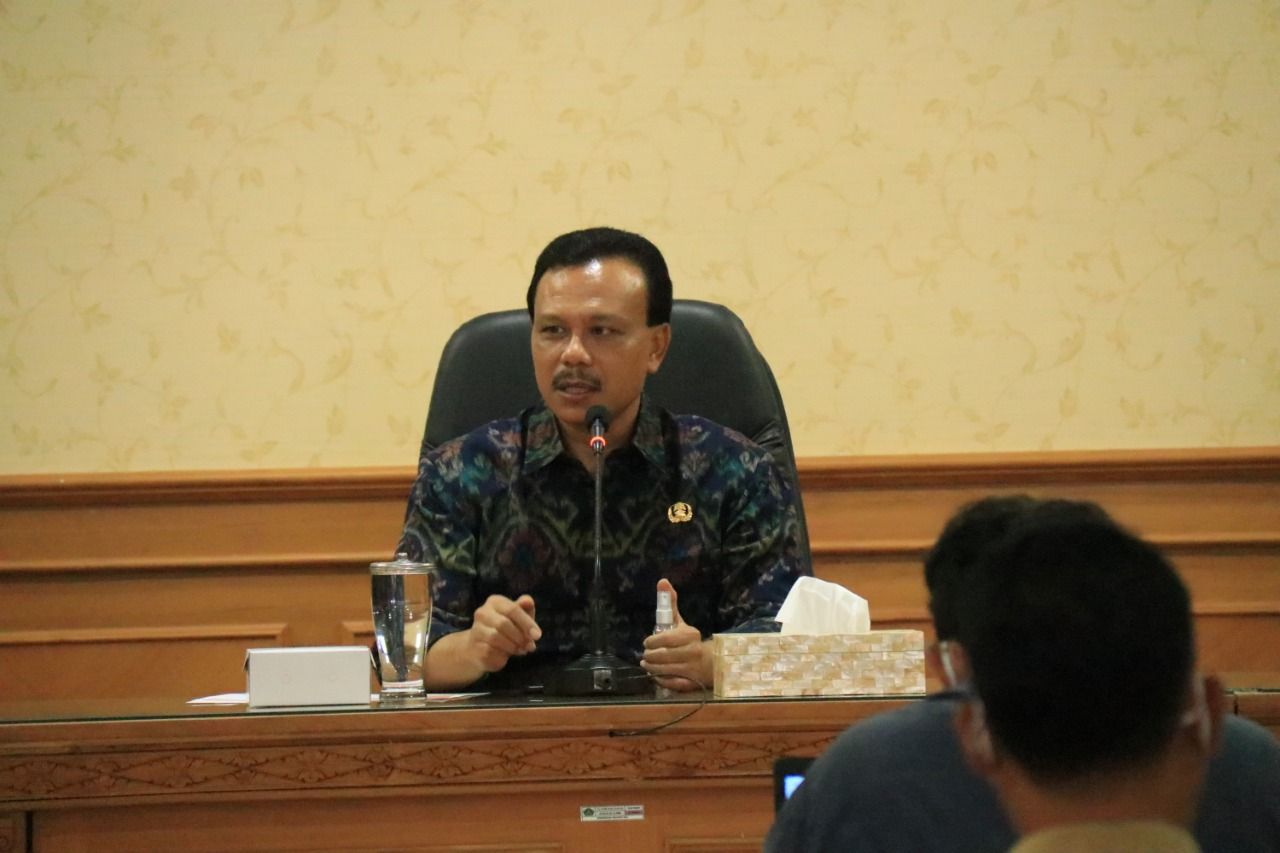 podiumnews.com- Pastikan SKB CPNS 2019 Transparan, Sekda Dewa Indra Tegaskan Siap Diawasi dan Dikritik